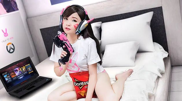 Kerja di Di Dunia Game Feat Momo Chan Episode 4