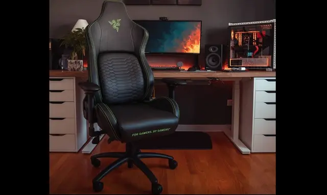 Ini dia detail kursi gaming dan cushion terbaru, CEO Razer giveaway 2 RAZER ISKUR