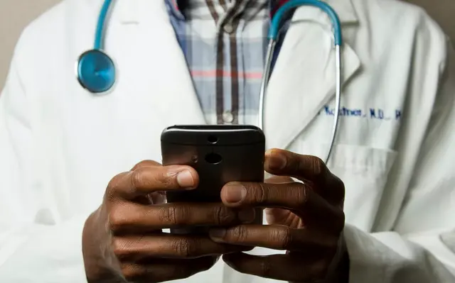 Mudahnya konsultasi Tes DNA dengan aplikasi dan web app telehealth di era digital saat ini