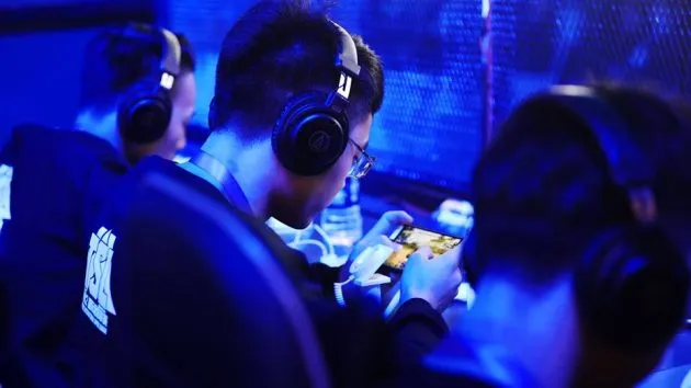Apakah Gelar eSport pantas disandang oleh Rules of survival dan PUBG Mobile