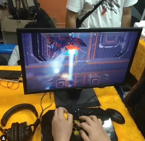 WarFLight dari Berak Game