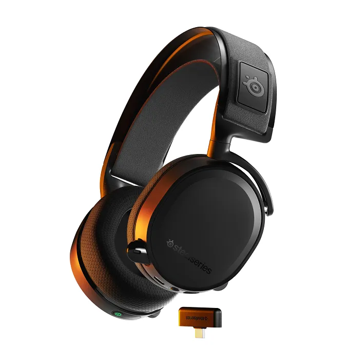 gaming headset arctis 7+ dan 7P+